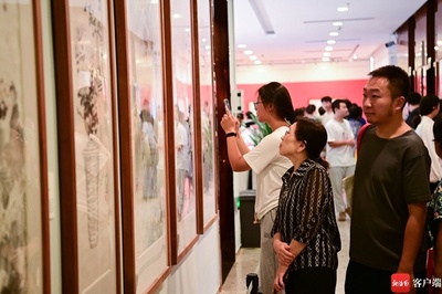 三亞市美術館和嶺南美術館簽訂合作協議
